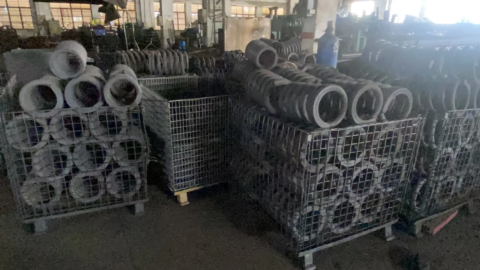 工程机械弹簧车间现场 旭龙弹簧生产